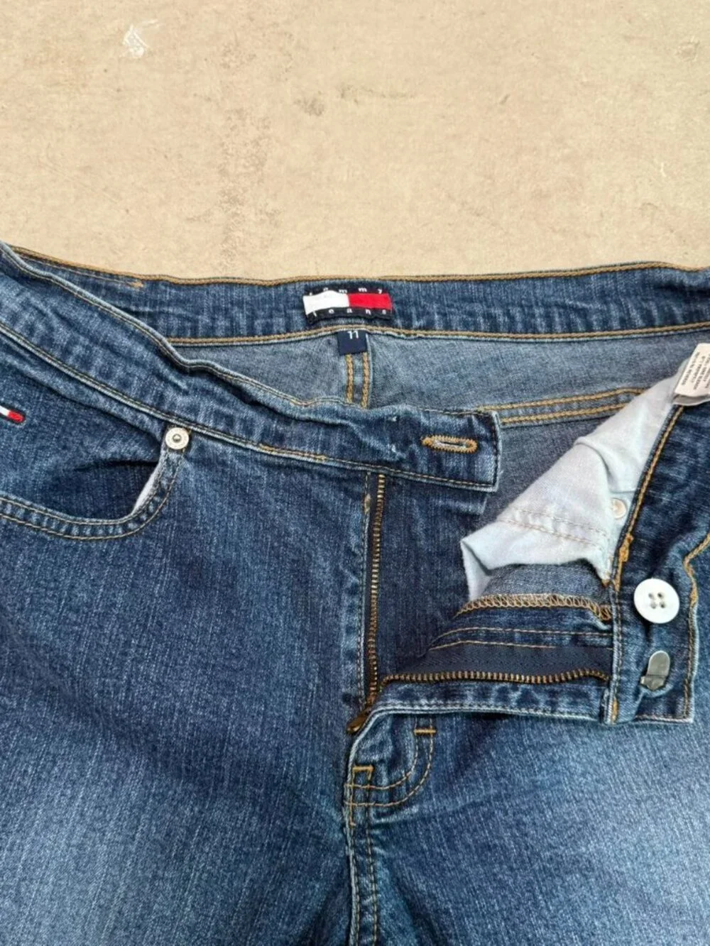 Tommy Hilfiger Women's Blue and Navy Jeans